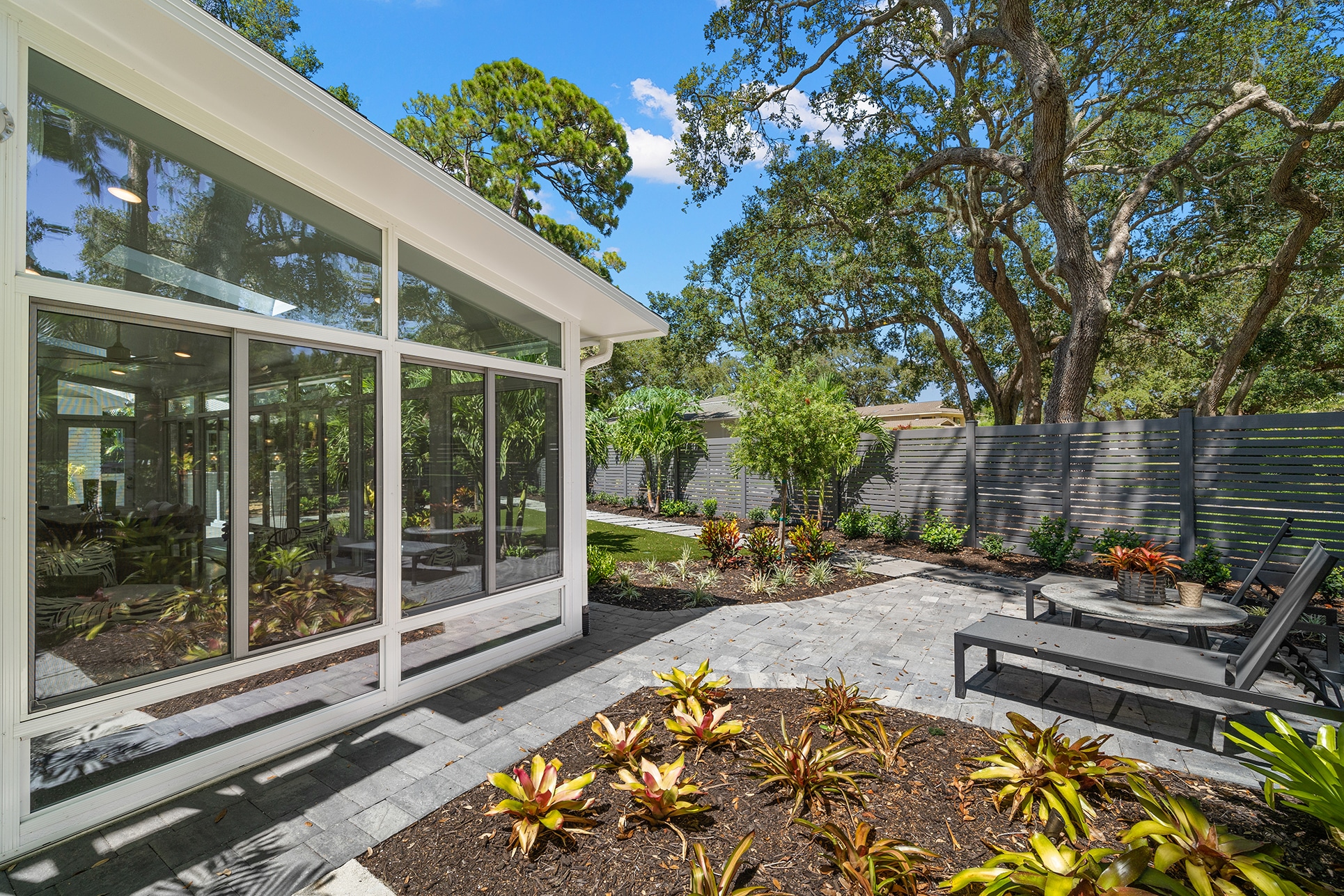 How long does it take to build a sunroom?