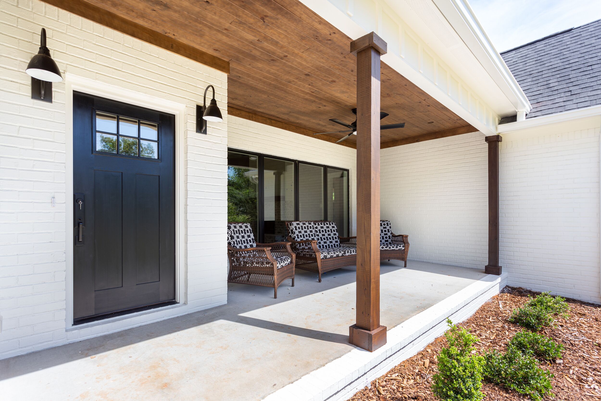 Porch ceiling and posts